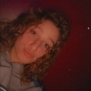 Meet your Posher, Skyler